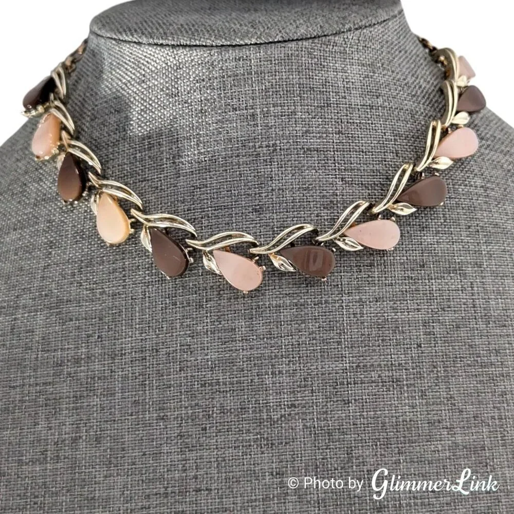 Vintage Brown & Cream Lucite Thermoset Teardrop Gold Tone Choker Necklace